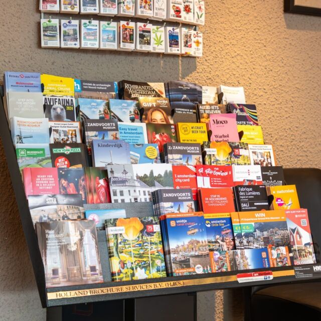 From coastal to cultural, here you will find everything you need to know for an unforgettable stay in Zandvoort! 🗺️
__
Van kust tot cultureel, hier vind je alles wat je moet weten voor een onvergetelijk verblijf in Zandvoort! 🗺️

#cultureel #uitjes #trips #visitzandvoort #kust #verblijf #hotelverblijf #zandvoortuitjes #palacehotel #palacehotelzandvoort #zandvoorthotel #folders